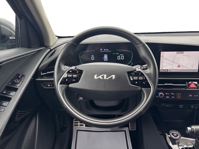 Certified 2023 Kia Niro EX Touring FWD image 15
