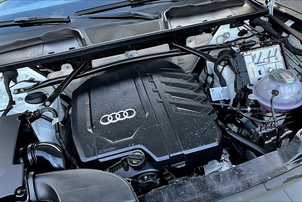 Certified 2025 Audi Q5 2.0T Premium Plus AWD/4WD image 31