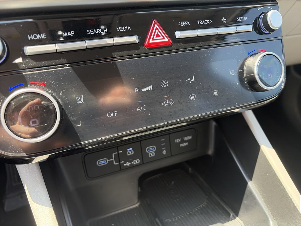 Used 2025 Hyundai Tucson SEL AWD/4WD image 24