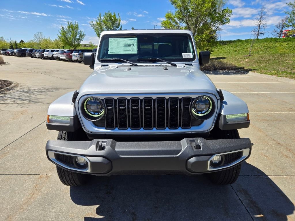 Used 2024 Jeep Gladiator Sport image 10