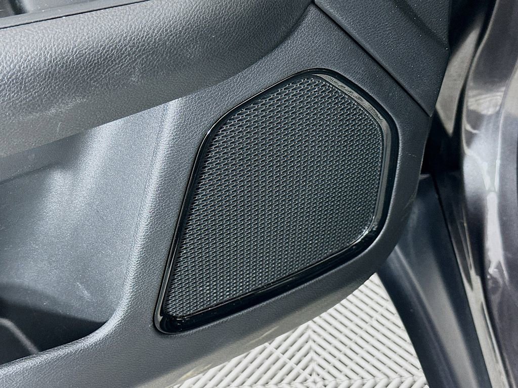 Used 2023 Jeep Compass Limited image 28