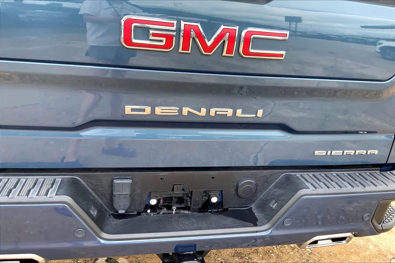 Certified 2024 GMC Sierra 1500 Denali w/ Denali Reserve Package AWD/4WD image 30
