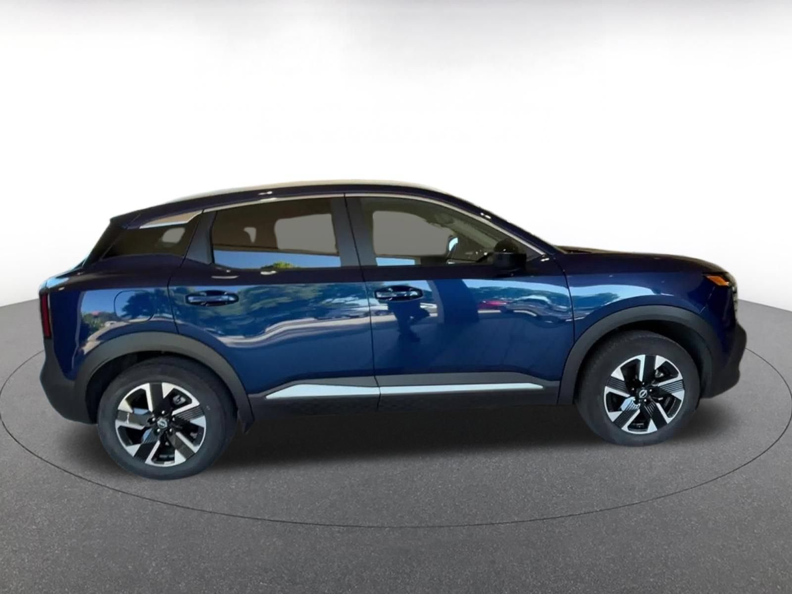 Used 2026 Nissan Kicks SV w/ Cold Weather Package AWD/4WD image 16