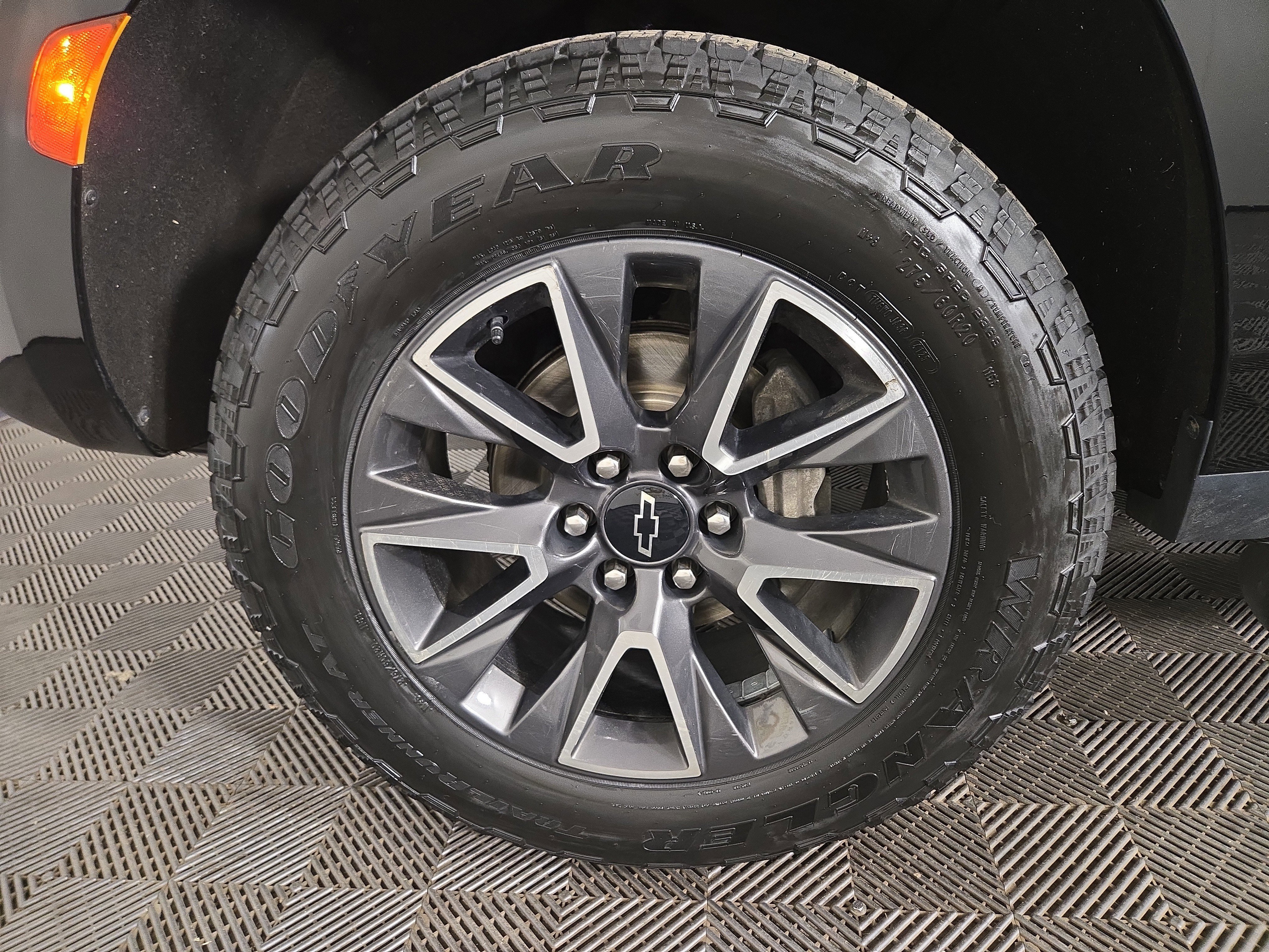 Used 2023 Chevrolet Tahoe Z71 image 34