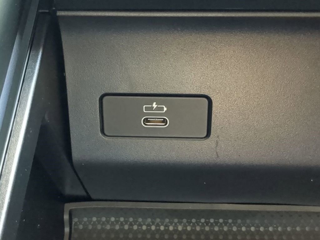 New 2026 BMW XM Label Red w/ M Driver's Package image 22