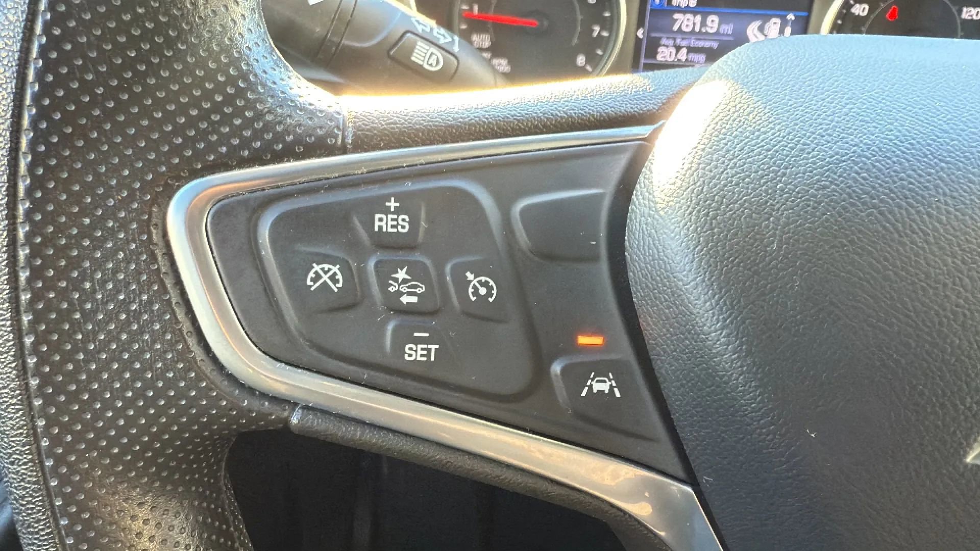 Used 2023 Chevrolet Equinox LT w/ LPO, Floor Liner Package image 12