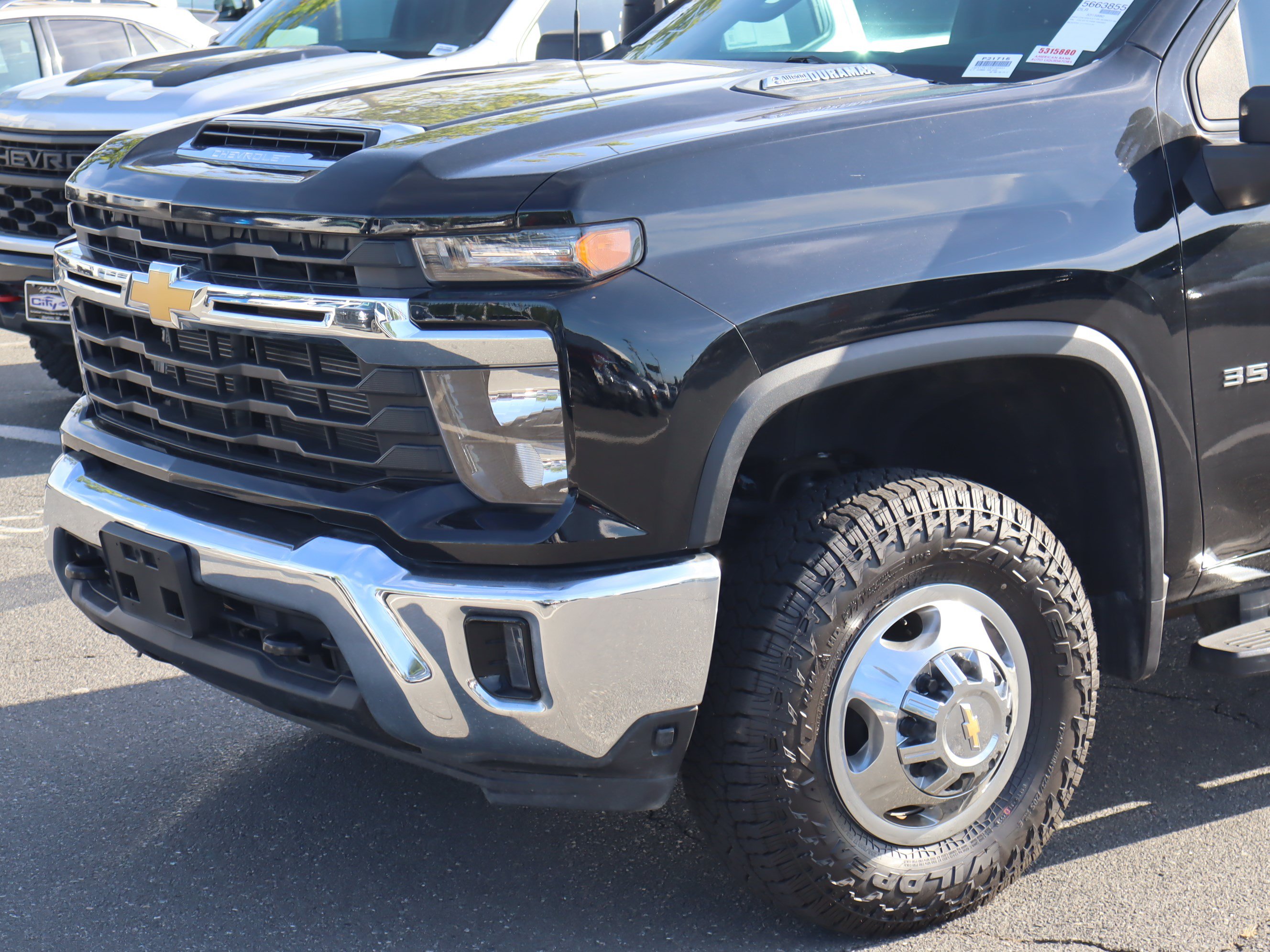 Used 2024 Chevrolet Silverado 3500 LT w/ Convenience Package AWD/4WD image 7