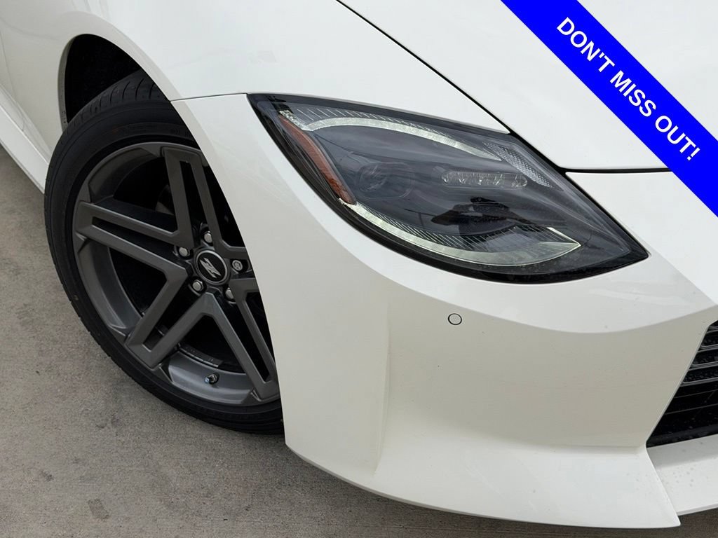 Used 2026 Nissan Z Sport w/ Floor Mat Package RWD image 2