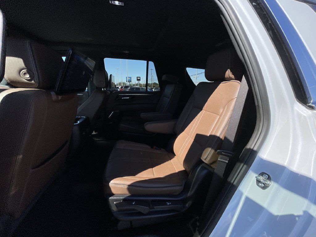 Certified 2026 Chevrolet Tahoe High Country AWD/4WD image 26