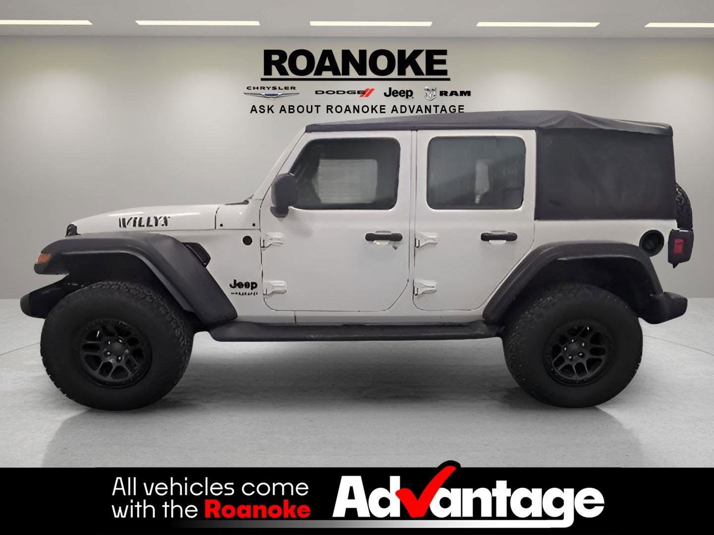 Used 2022 Jeep Wrangler Unlimited Sport w/ Xtreme Recon 35" Tire Package image 5