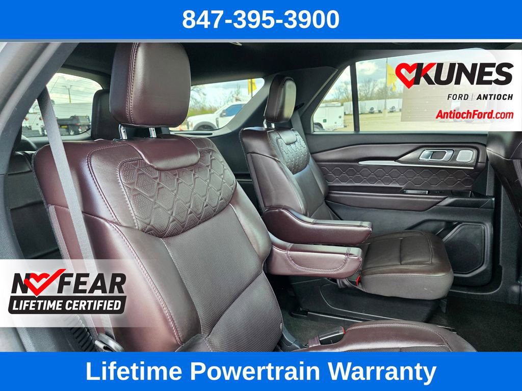 Used 2025 Ford Explorer Platinum w/ LUX Leather Package AWD/4WD image 28