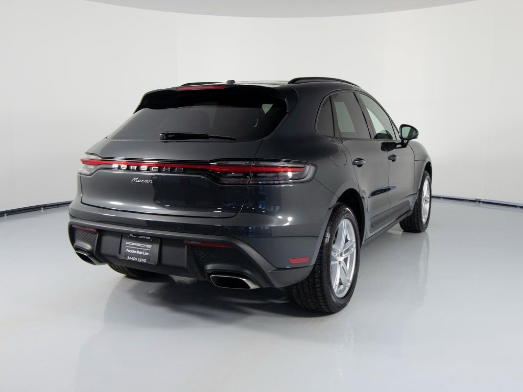 Certified 2025 Porsche Macan image 10