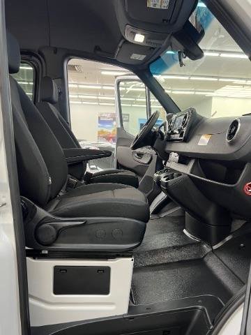 Used 2026 Mercedes-Benz Sprinter 2500 image 30