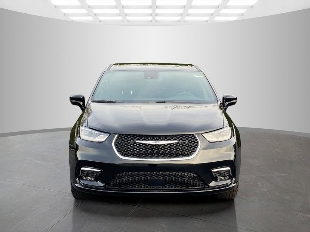 New 2026 Chrysler Pacifica Select image 4