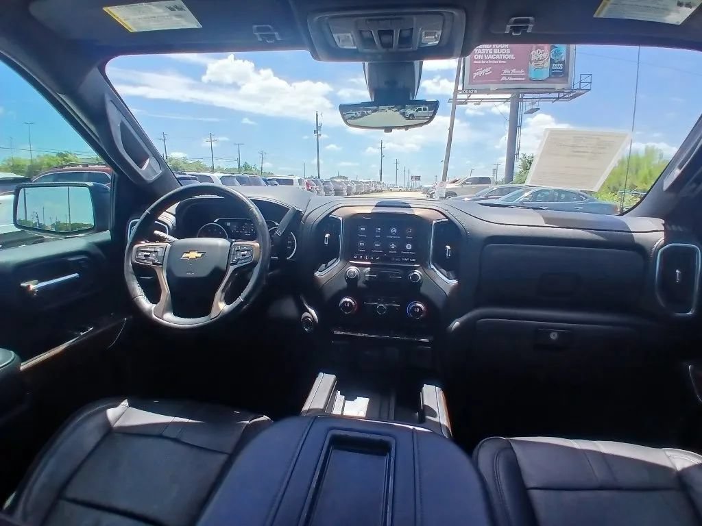 Used 2020 Chevrolet Silverado 1500 High Country w/ Technology Package AWD/4WD image 25