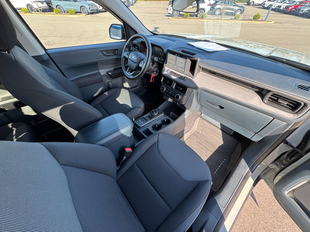 Used 2024 Ford Maverick XL FWD image 12