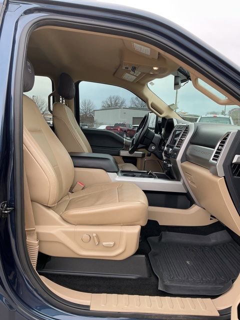 Used 2017 Ford F250 Lariat w/ Chrome Package image 12