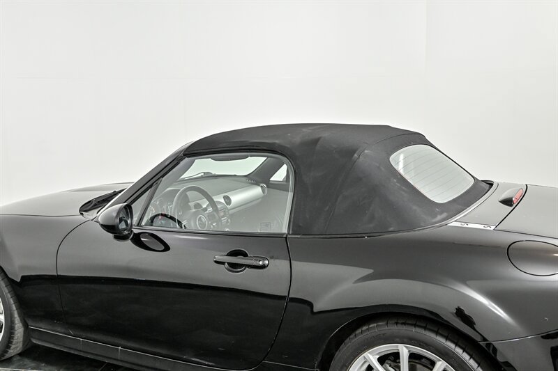 Used 2012 MAZDA MX-5 Miata Grand Touring w/ Premium Pkg RWD image 28