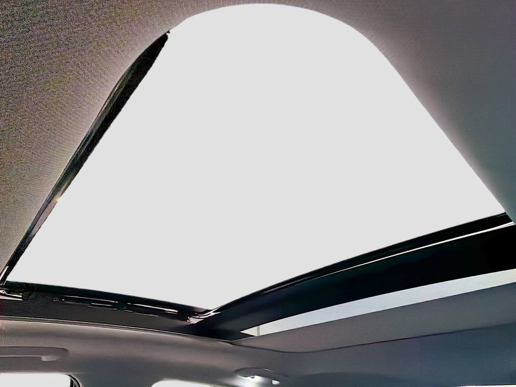 Used 2025 Hyundai Sonata Limited image 12