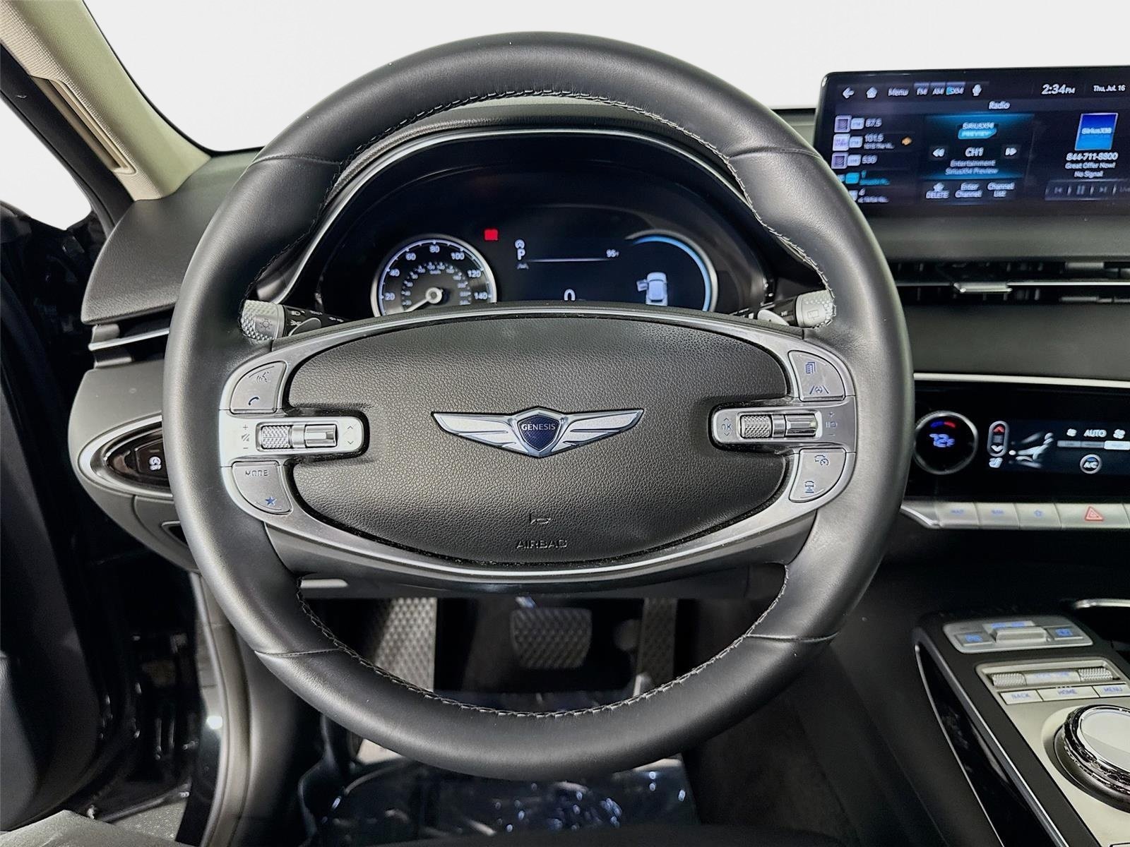 Certified 2022 Genesis GV70 2.5T AWD/4WD image 12