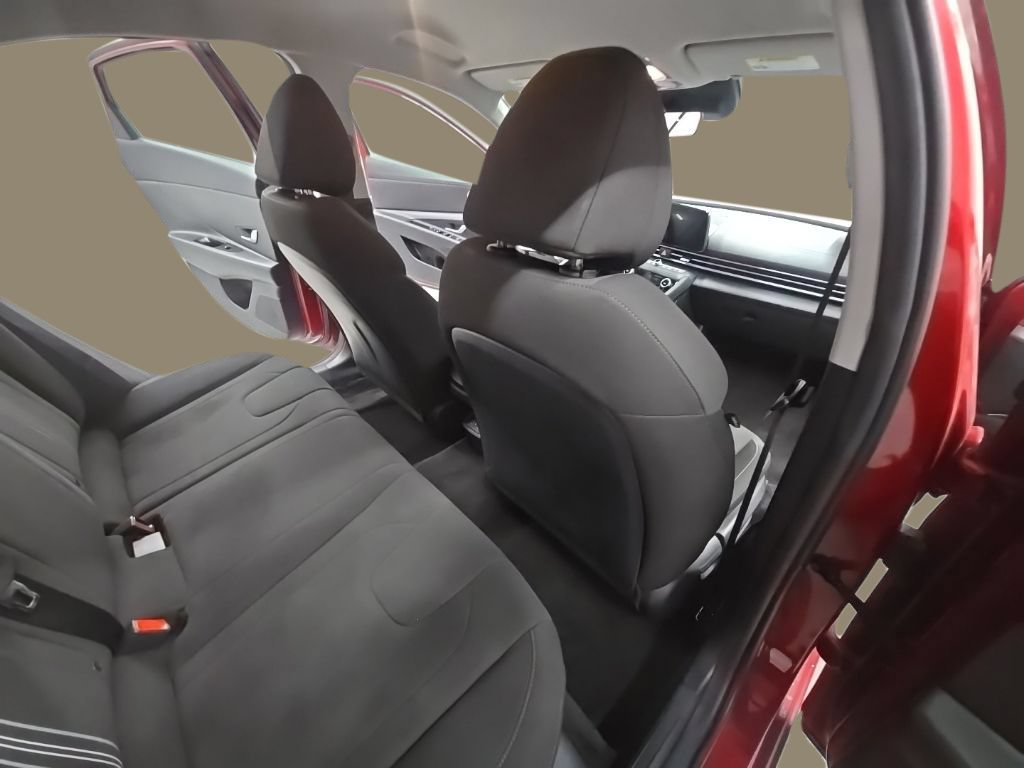 Used 2024 Hyundai Elantra SEL FWD image 21