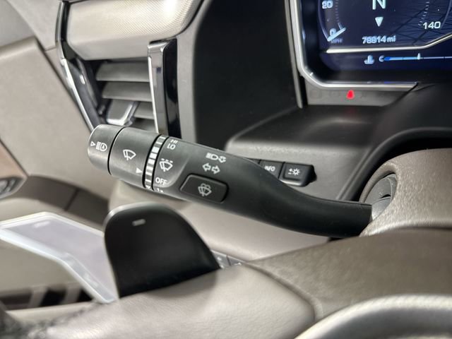 Used 2022 GMC Sierra 1500 Denali w/ Technology Package AWD/4WD image 14