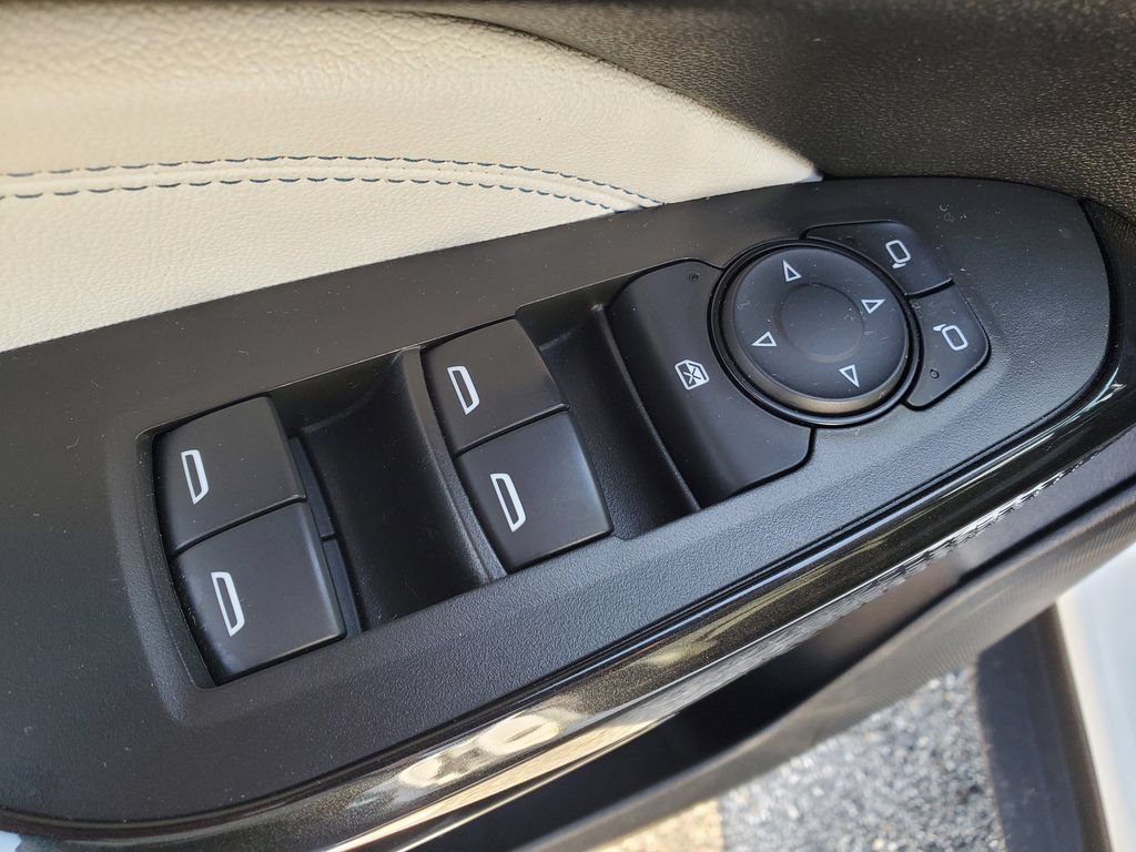 Certified 2024 Chevrolet Trax LT FWD image 8