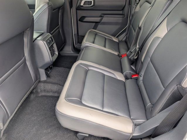 New 2026 Ford Bronco Outer Banks w/ Sasquatch Package image 28
