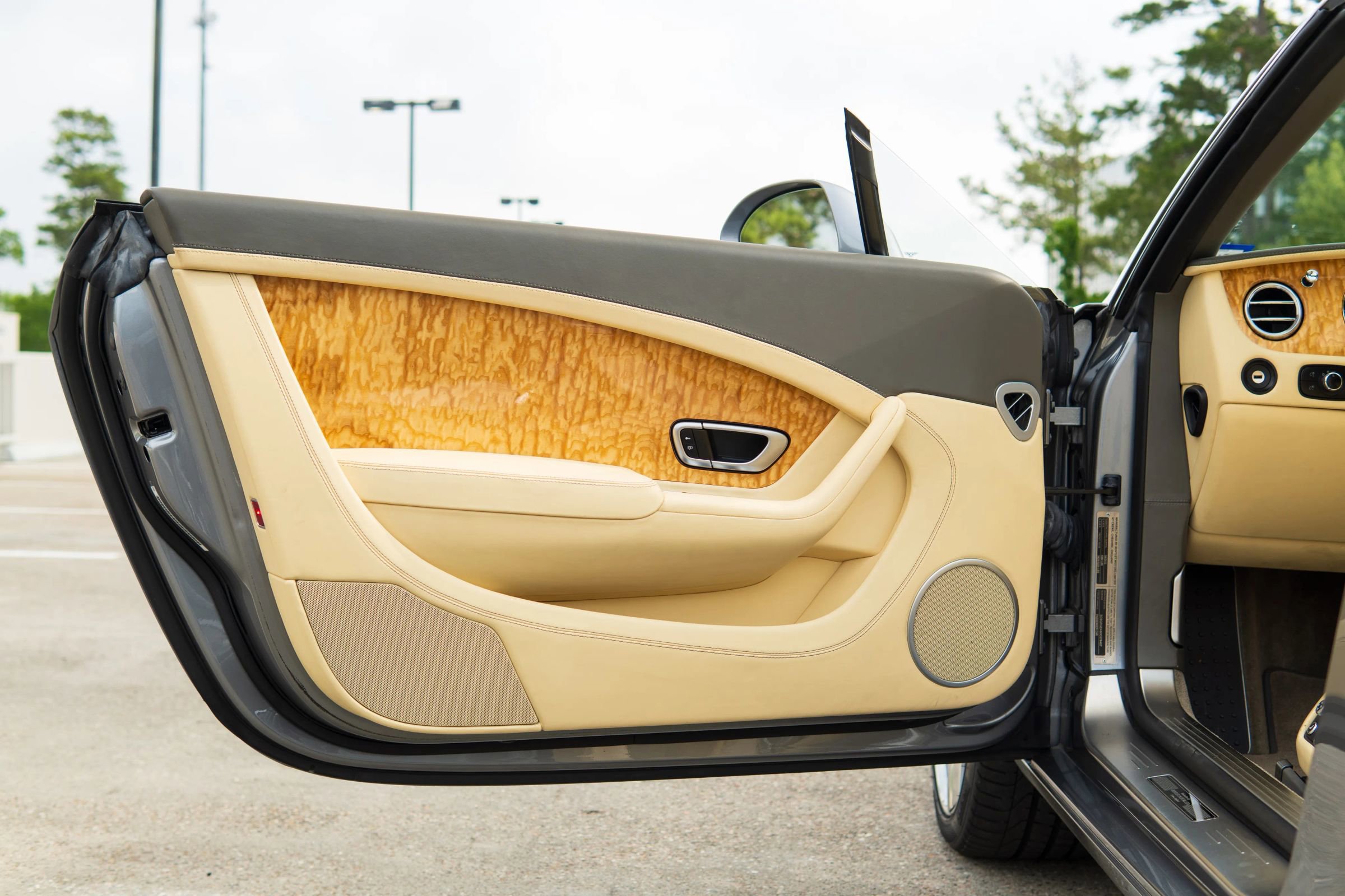 Used 2013 Bentley Continental GT image 34