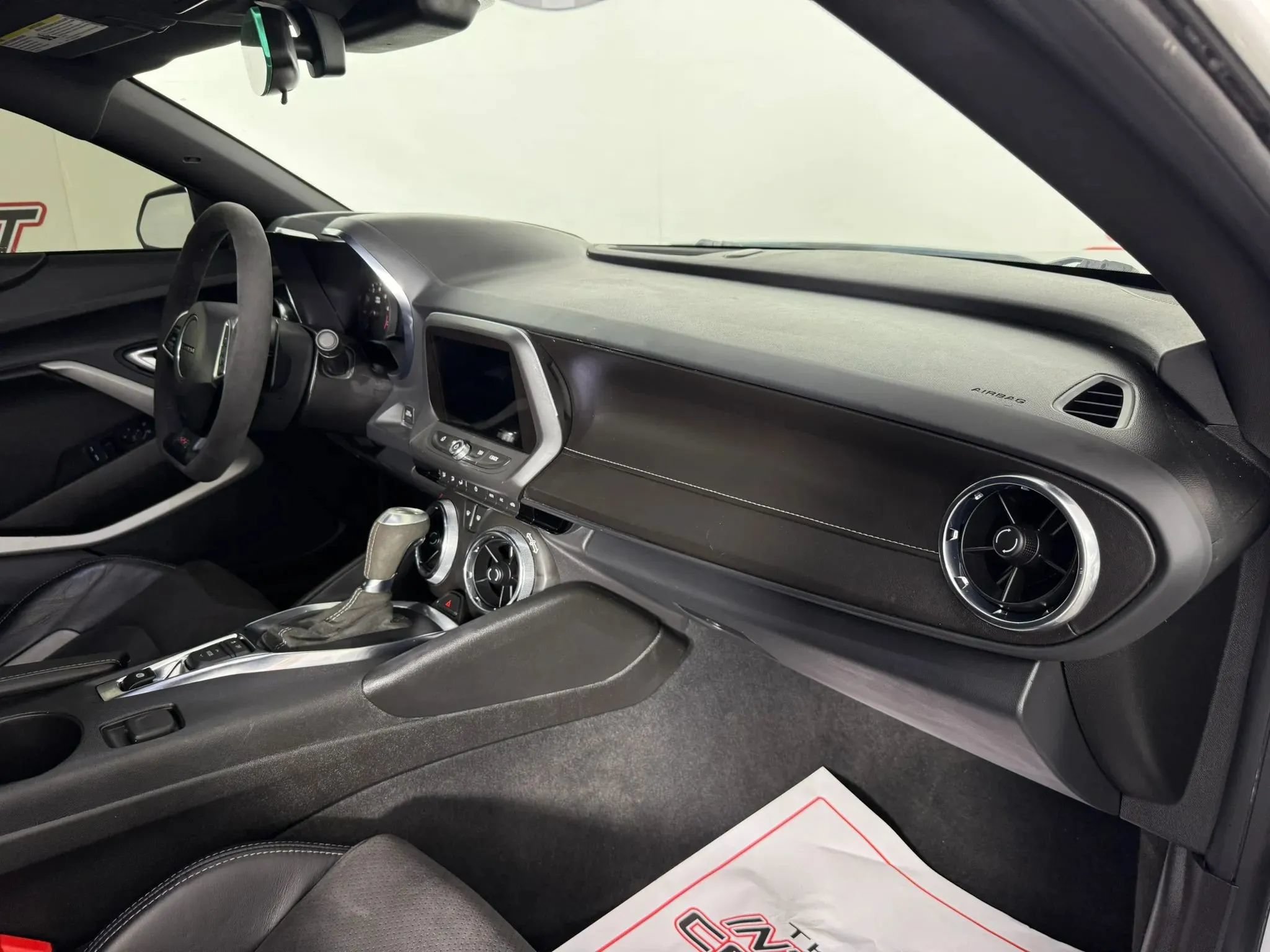 Used 2022 Chevrolet Camaro SS RWD image 11