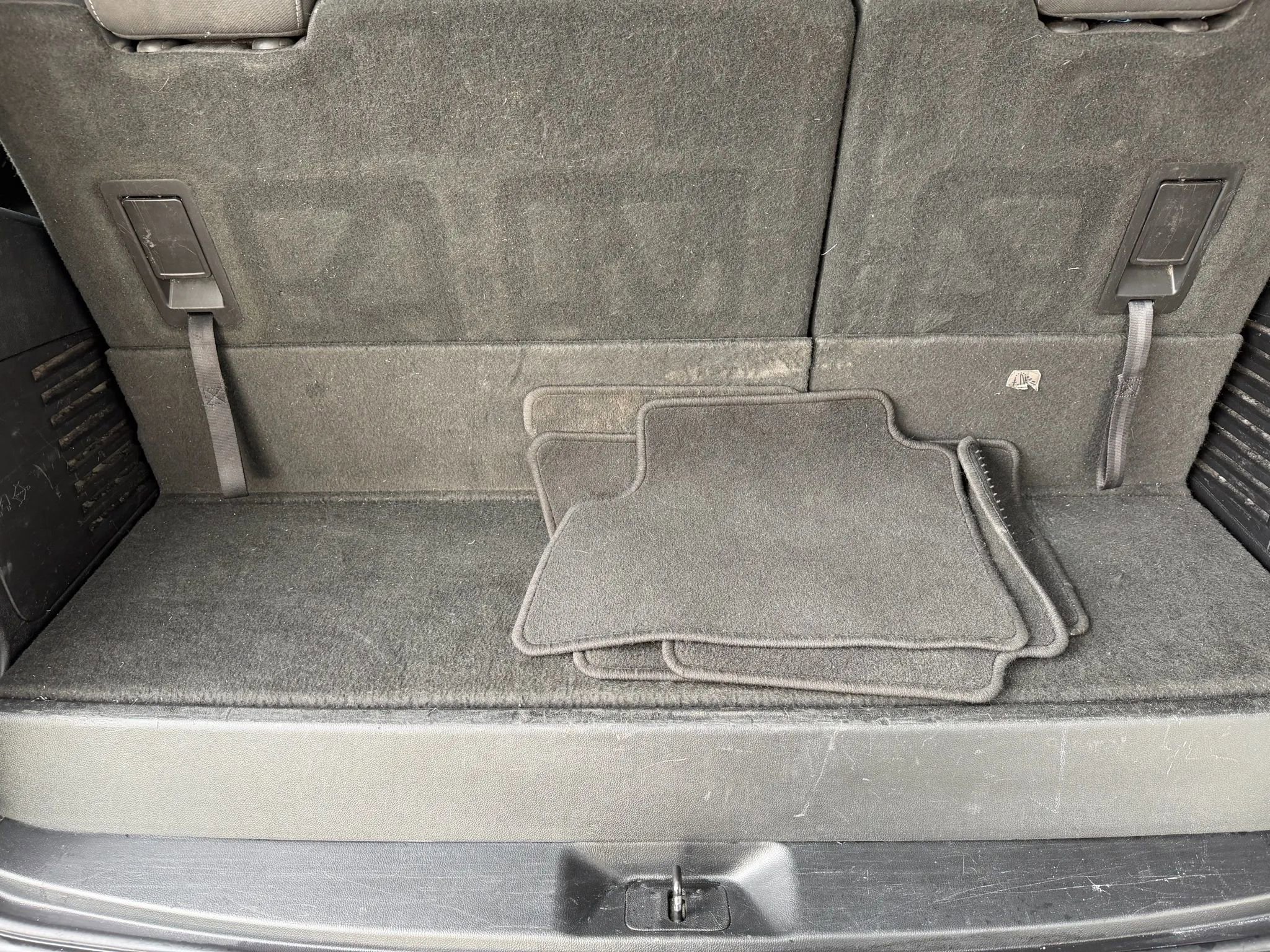 Used 2017 Chevrolet Tahoe LS w/ All-Season Package image 27