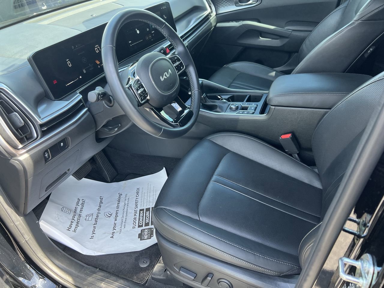 Used 2025 Kia Sorento S w/ Panoramic Sunroof Package AWD/4WD image 16