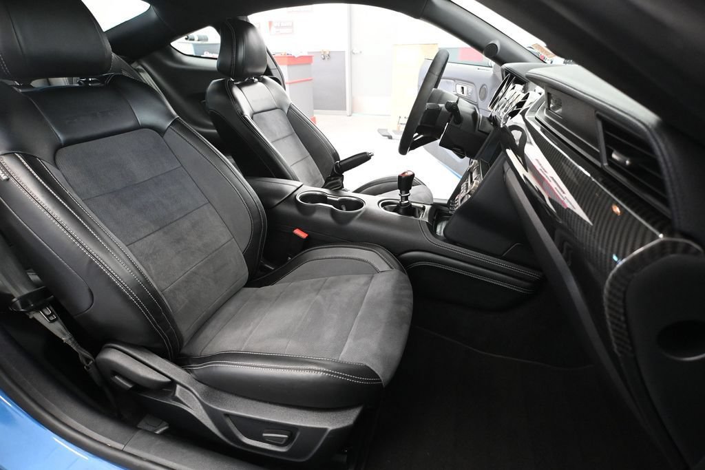 Used 2020 Ford Mustang Shelby GT350 w/ Technology Package RWD image 42