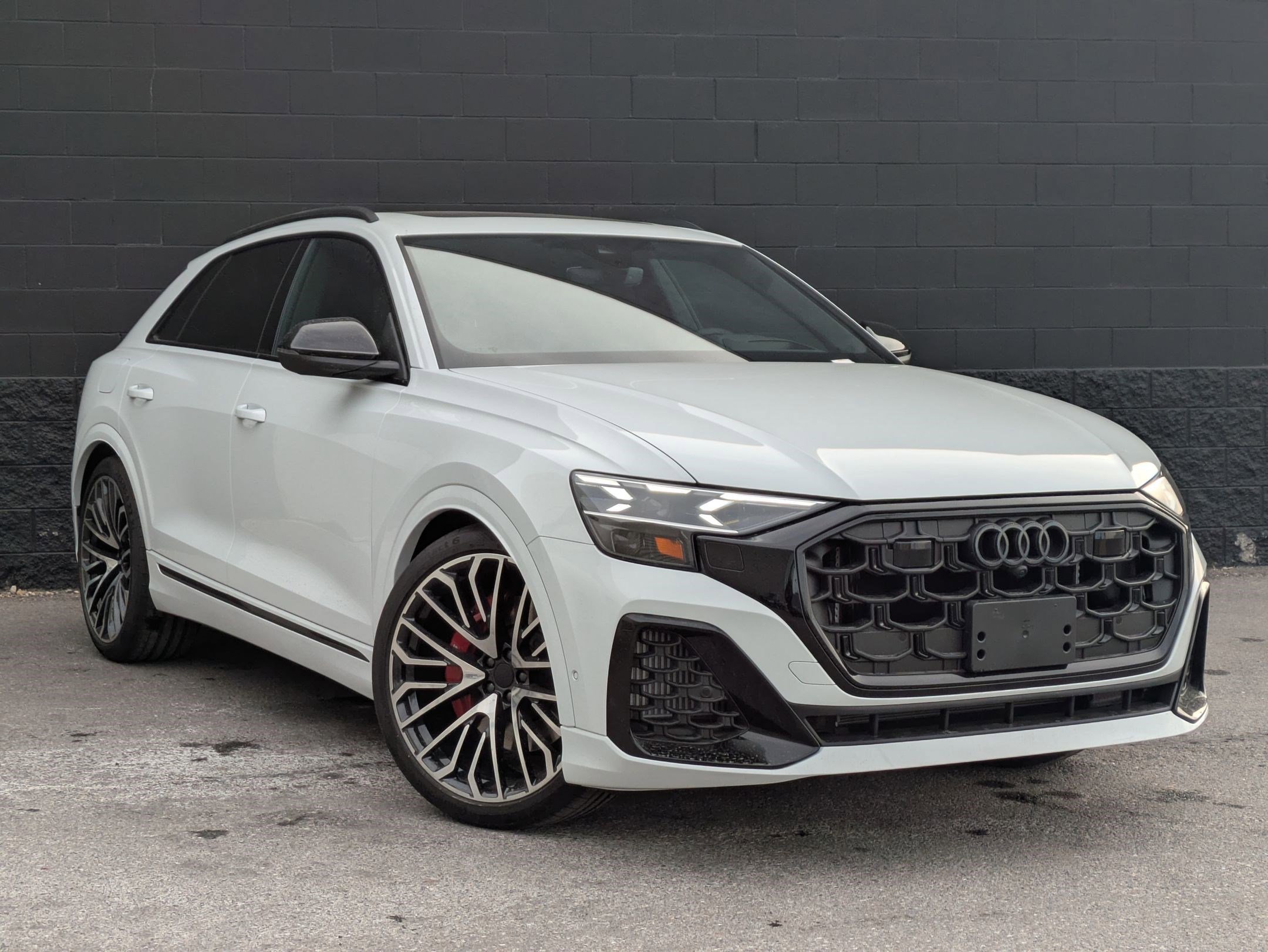 New 2026 Audi SQ8 Prestige image 3