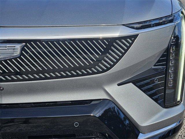 New 2026 Cadillac Optiq Luxury 1 image 10