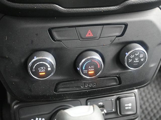 Used 2019 Jeep Renegade Sport image 11