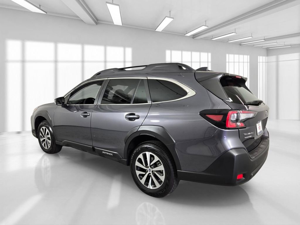 Certified 2025 Subaru Outback Premium w/ Popular Package #1A AWD/4WD image 5