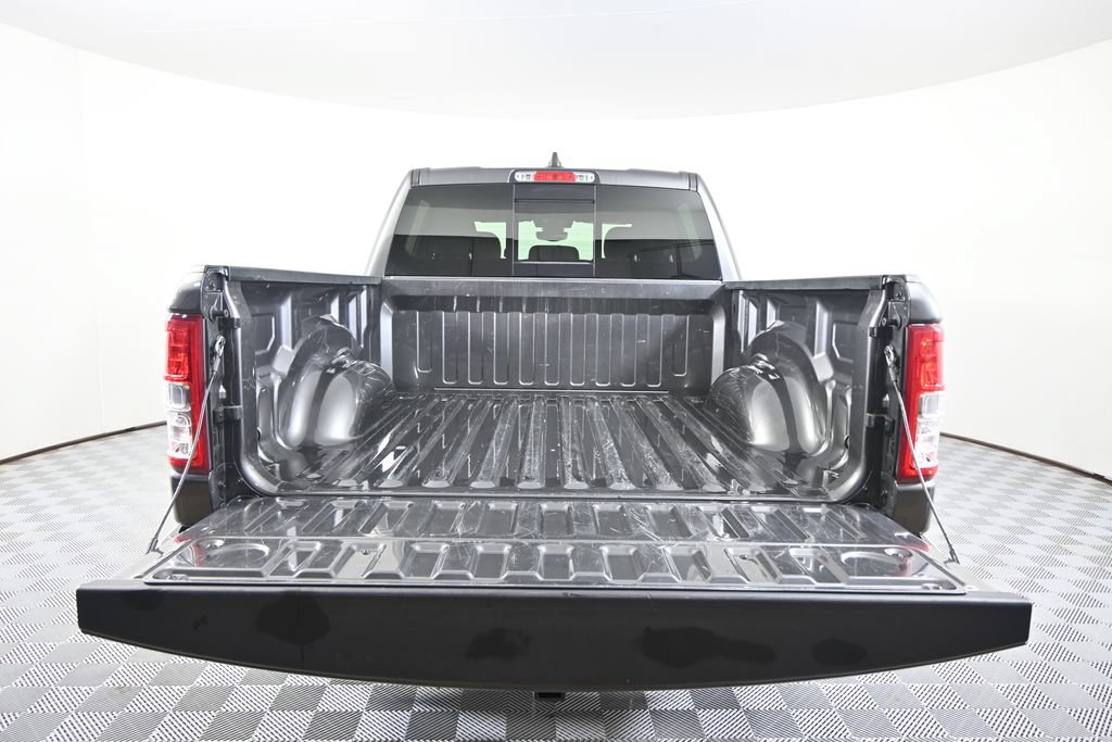 Used 2022 RAM 1500 Big Horn AWD/4WD image 6