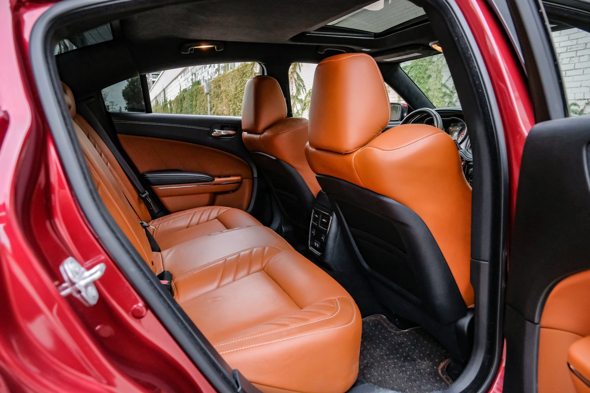 Used 2021 Dodge Charger SRT Hellcat w/ Carbon/Suede Interior Package RWD image 40