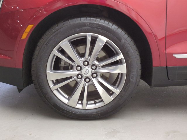 Certified 2024 Cadillac XT5 Premium Luxury w/ LPO, Floor Liner Package AWD/4WD image 29