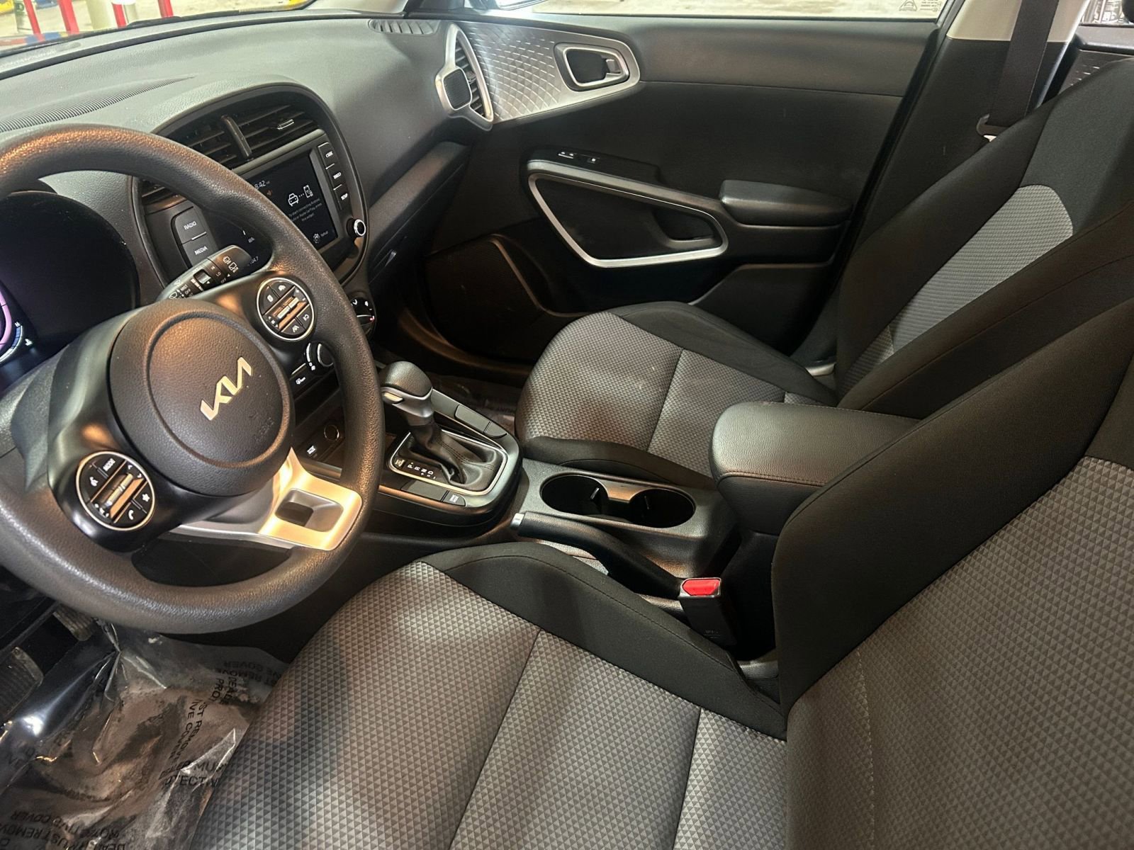 Used 2025 Kia Soul LX w/ LX Technology Package image 40