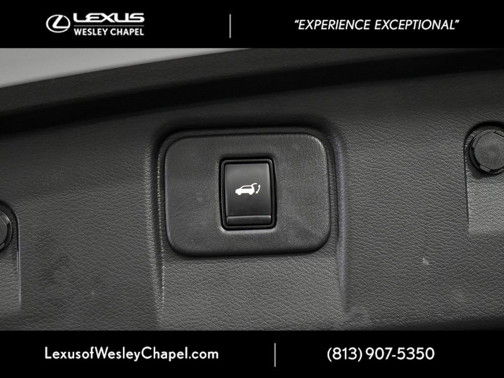 Used 2022 Nissan Murano SL w/ SL Moonroof Package image 17