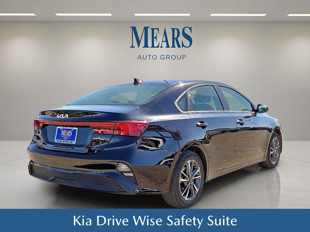 Used 2024 Kia Forte LXS image 6