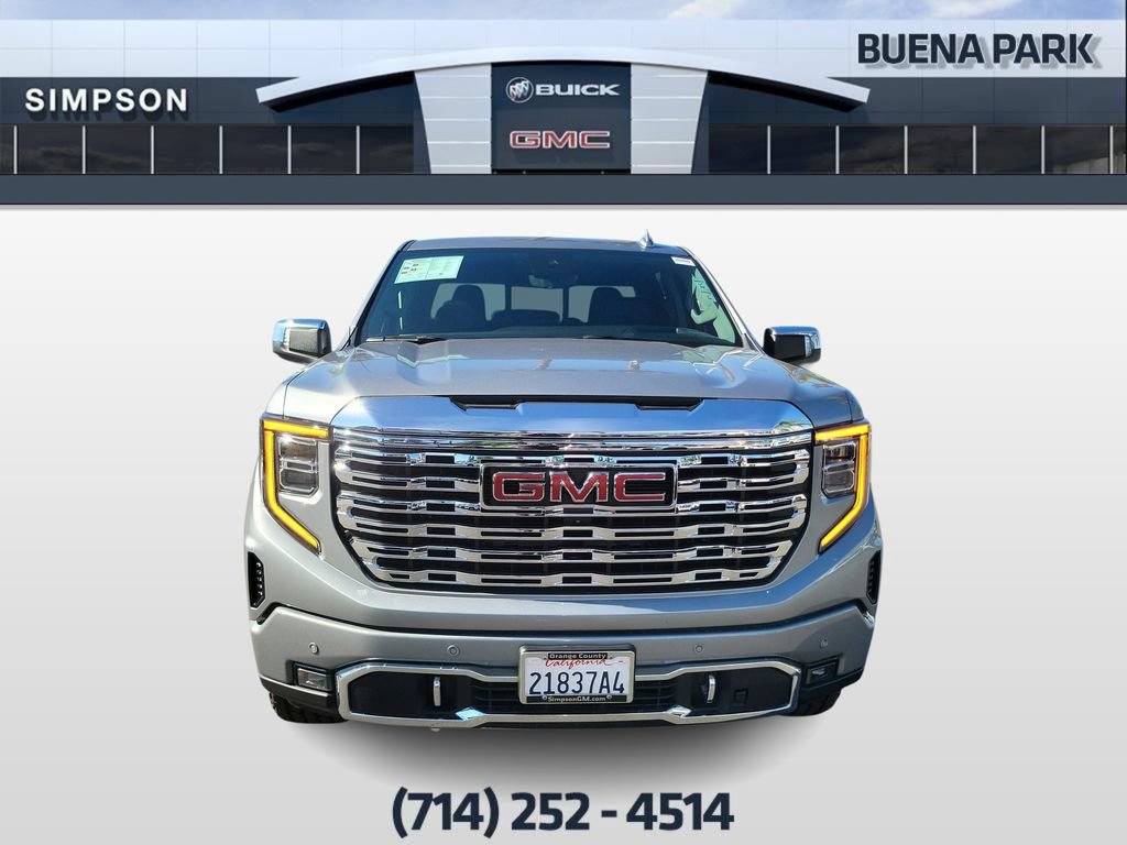 Used 2024 GMC Sierra 1500 Denali w/ Denali Reserve Package AWD/4WD image 3