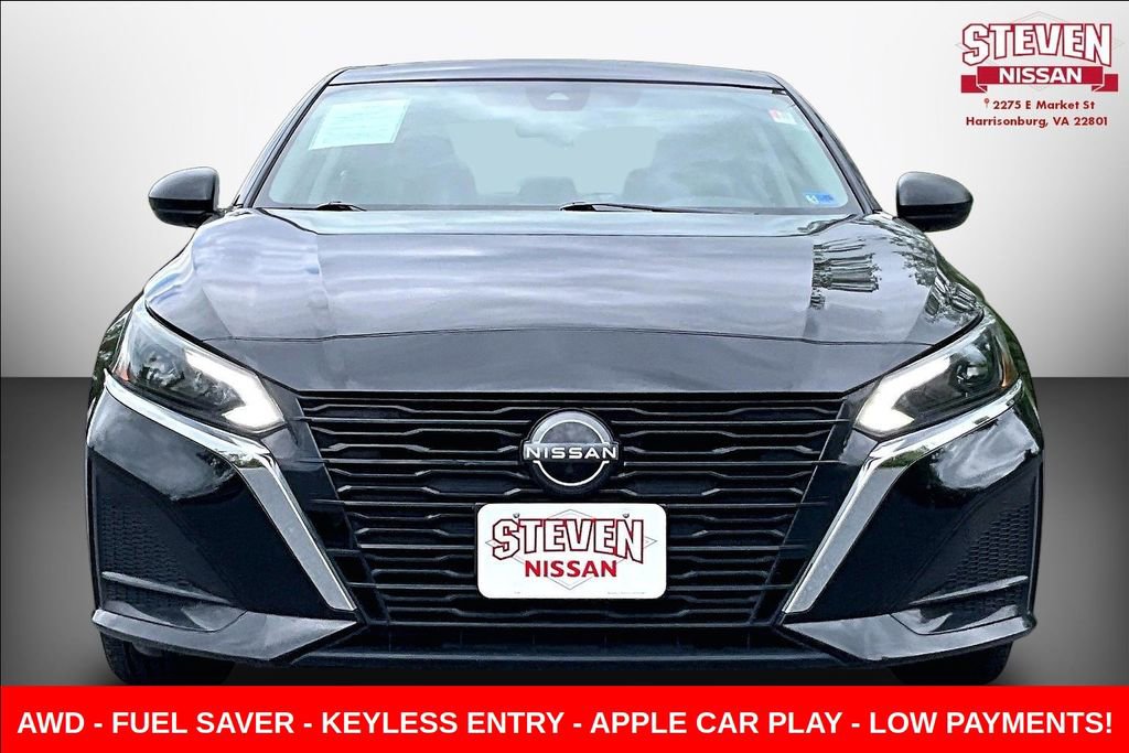Used 2024 Nissan Altima 2.5 SV AWD/4WD image 2