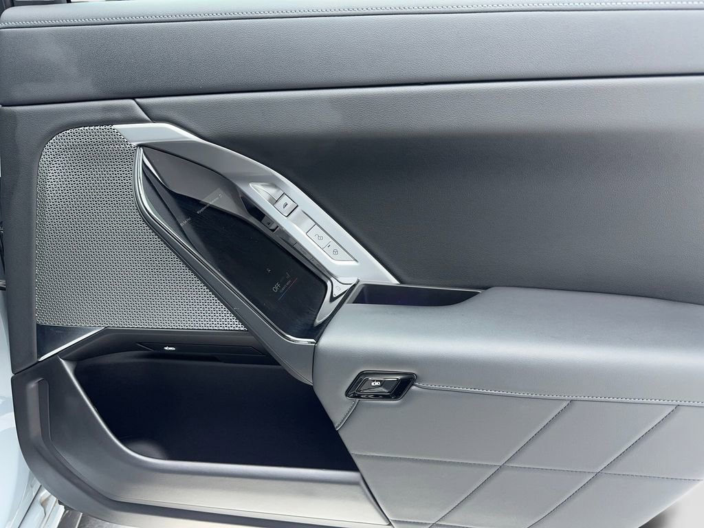 Used 2023 BMW 740i 740i M SPORT,NAV,CAM,PANO,HEAD image 46