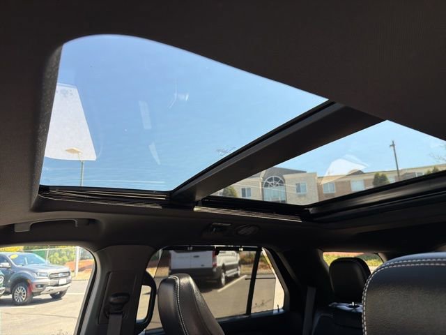 Used 2023 Ford Explorer ST w/ Equipment Group 401A AWD/4WD image 22