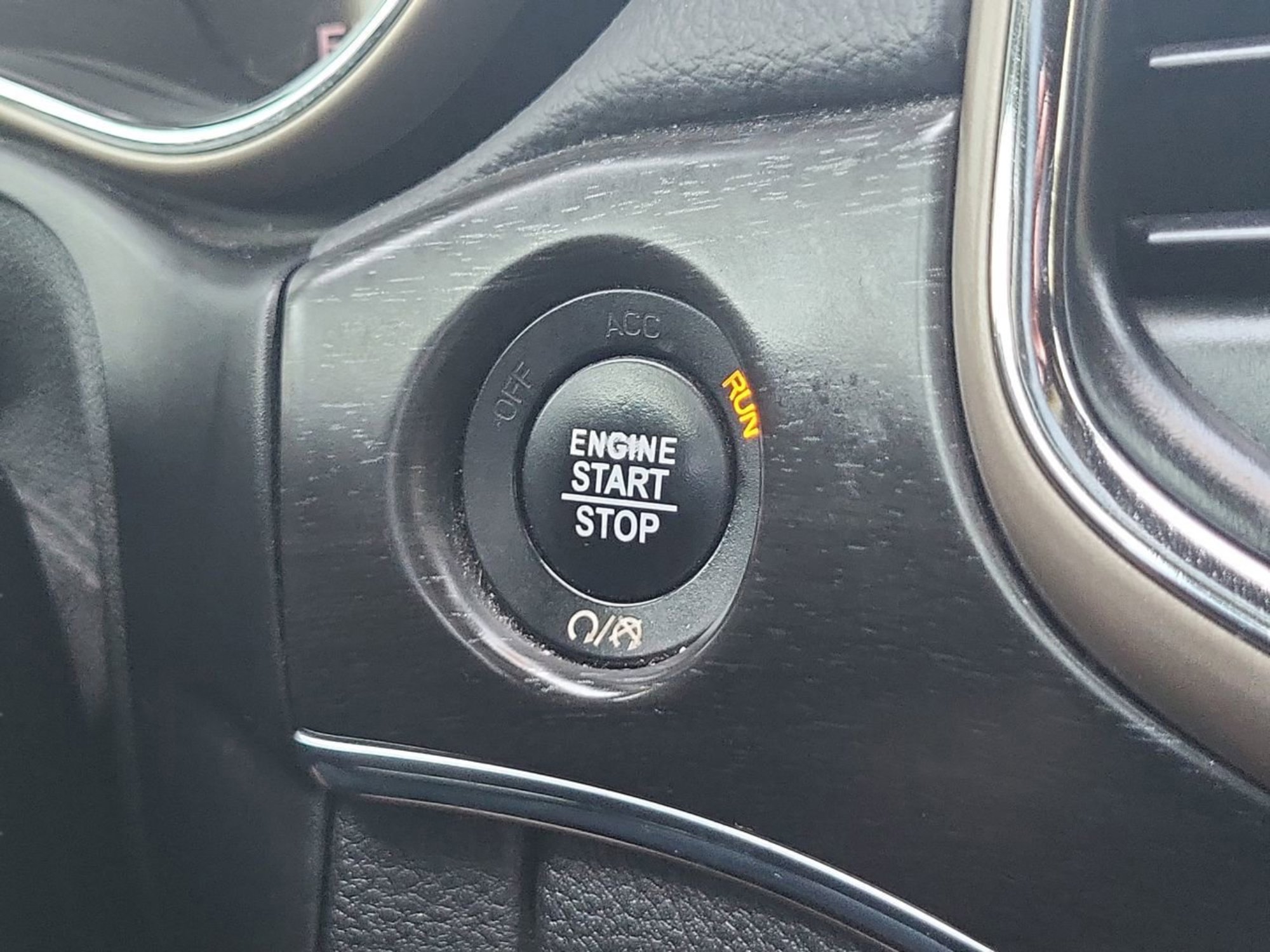 Used 2017 Jeep Grand Cherokee Limited w/ Luxury Group II image 31