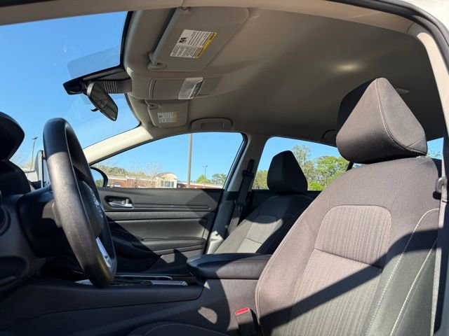Used 2024 Nissan Altima 2.5 SV image 24