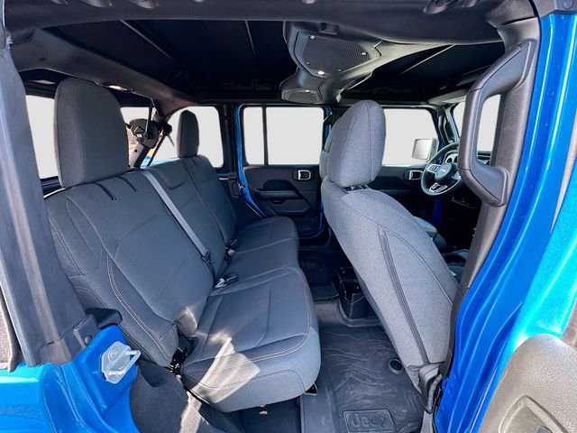 Used 2024 Jeep Wrangler Sahara image 26